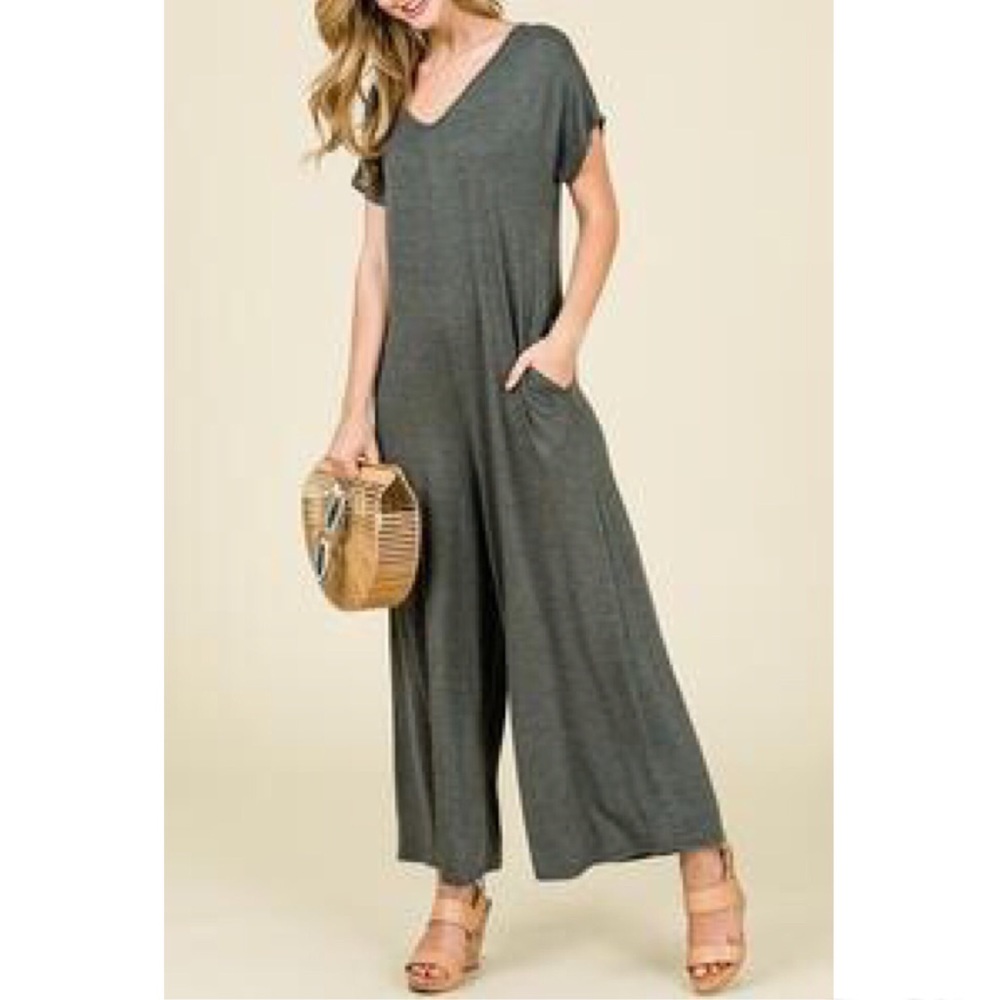 Last 1️⃣ Charcoal V-Neck Jumpsuit - Picture 2 of 3